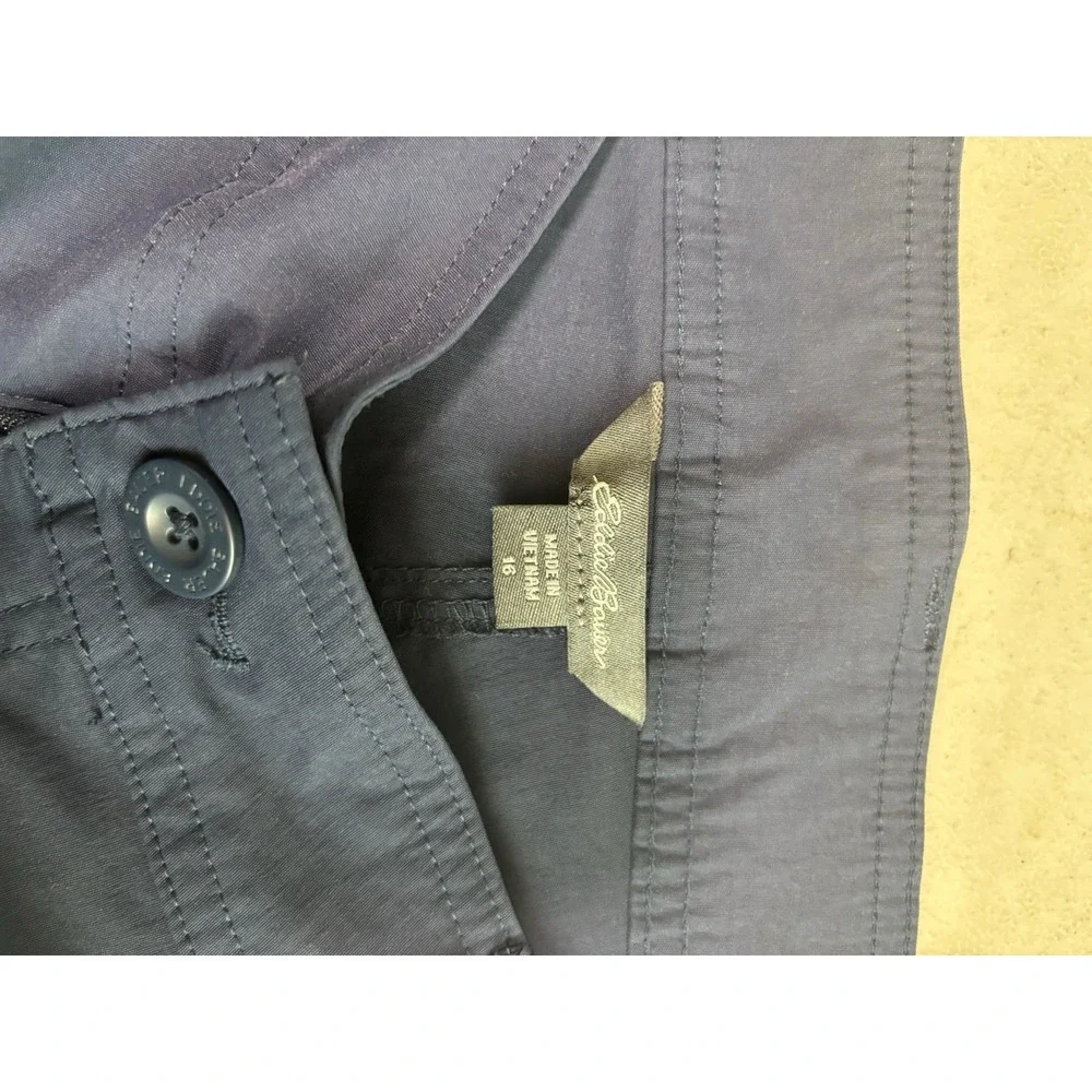 Eddie Bauer Womens Cargo Pocket Style Shorts Size 16 Khaki And‎ Blue Gorpcore